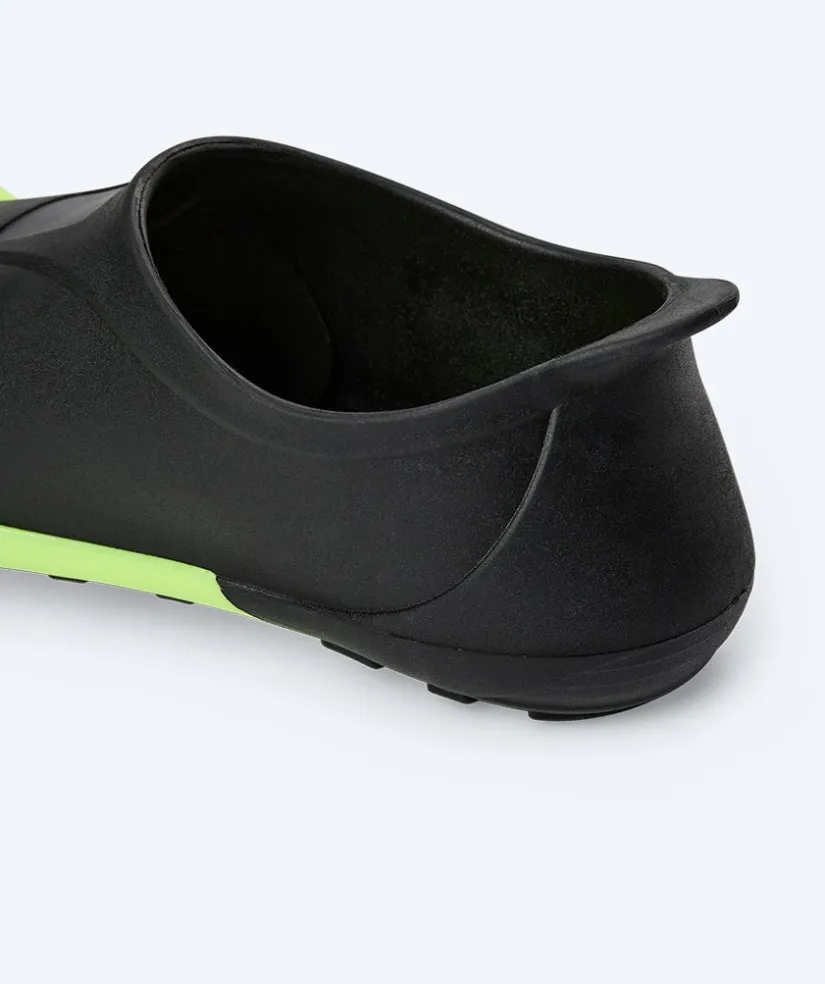 Discount Watery dykkerfødder til junior/voksne (33-46) - Breeve Longtail - Sort/grøn