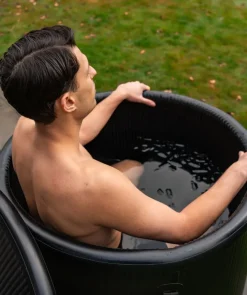 Hot Watery oppustelig isbad - Deluxe - Sort