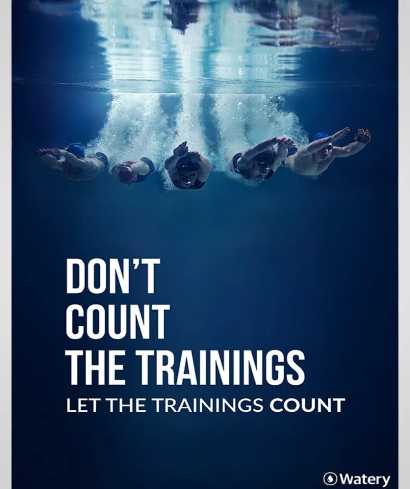 Hot Watery svømmeplakat - Let The Trainings Count