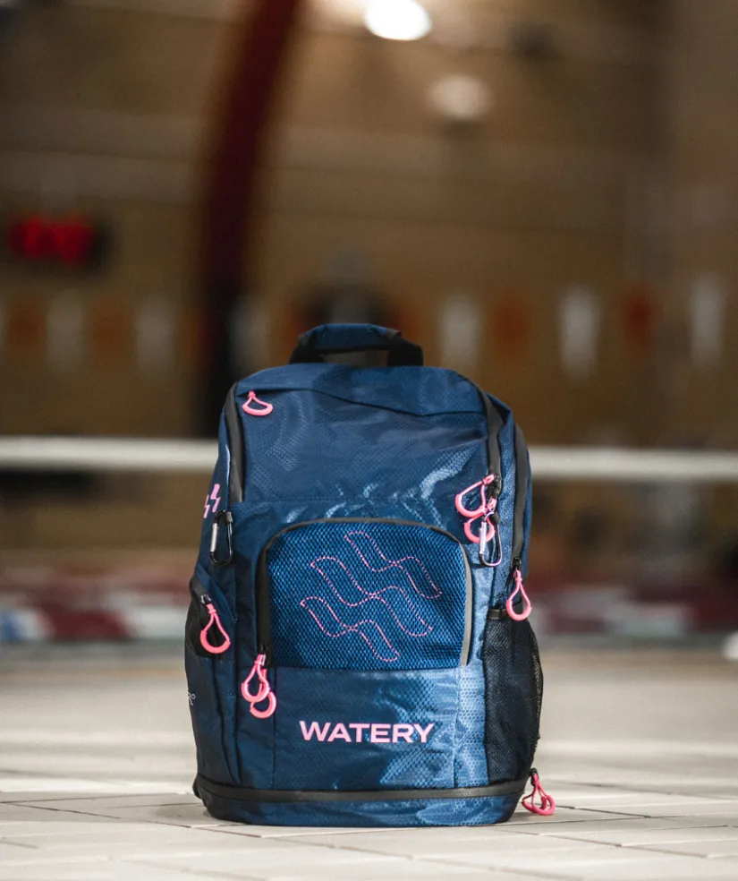 Outlet Watery svømmetaske - Raider Pro 45L - Lilla/lyserød
